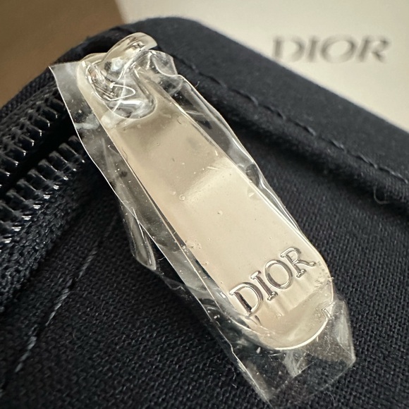 *NIB* DIOR Beauty Vanity Case - Picture 3 of 5